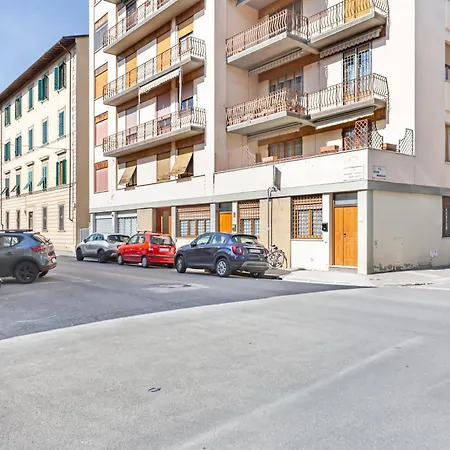 Guesthost - La Nicchia Dei Papi - Visarno Arena Lovely * Floransa